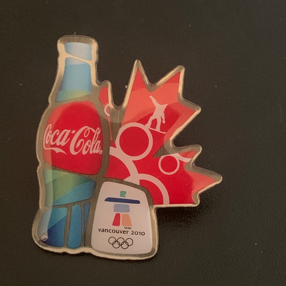 20% Sale: Coca-Cola Vancouver 2010 Olympic Maple Leaf Pin